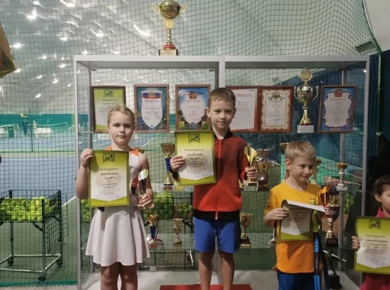 Поздравляем воспитанницу Теннисного Центра «Подмосковье» Арефьеву Диану со II местом