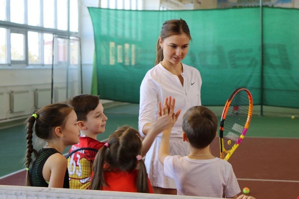 Групповые занятия теннисом для детей