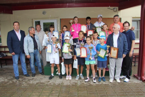С 18 июля по 22 июля прошел Всероссийский турнир по теннису посвященный памяти Ю.А. Козлова