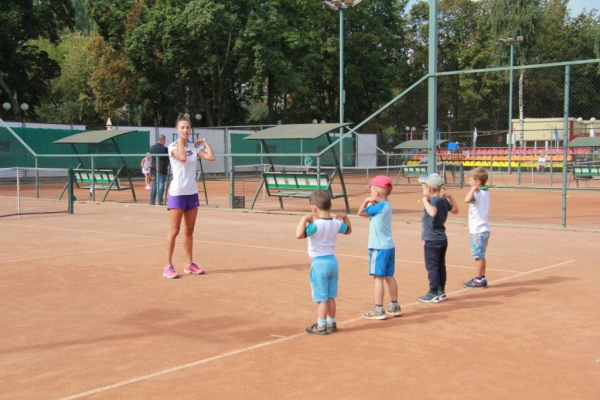 27 и 28 августа состоится тестирование новичков для распределения по группам в Детский клуб тенниса